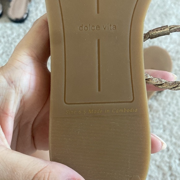 Dolce Vita Braided Flip Flops - Picture 5 of 5